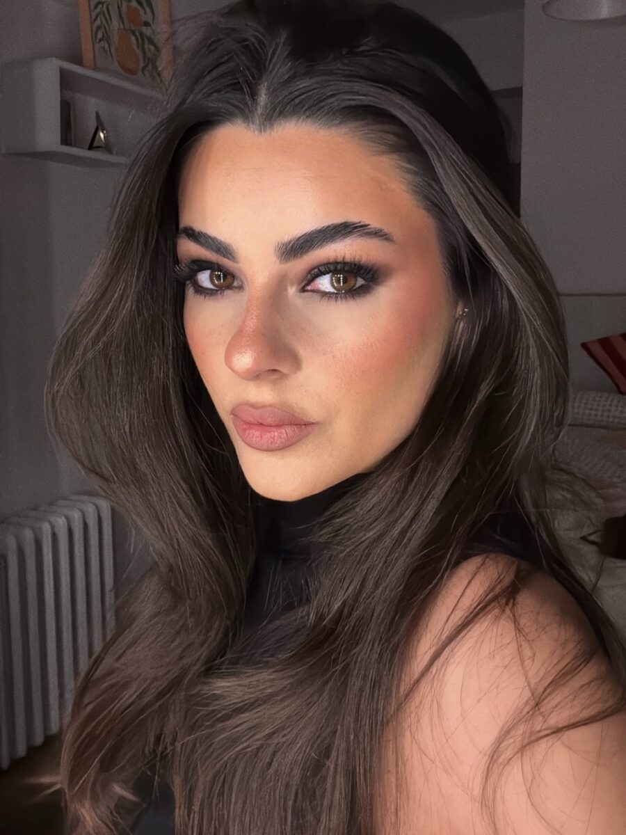 Sophisticated Smokey Eye with Bold Glam