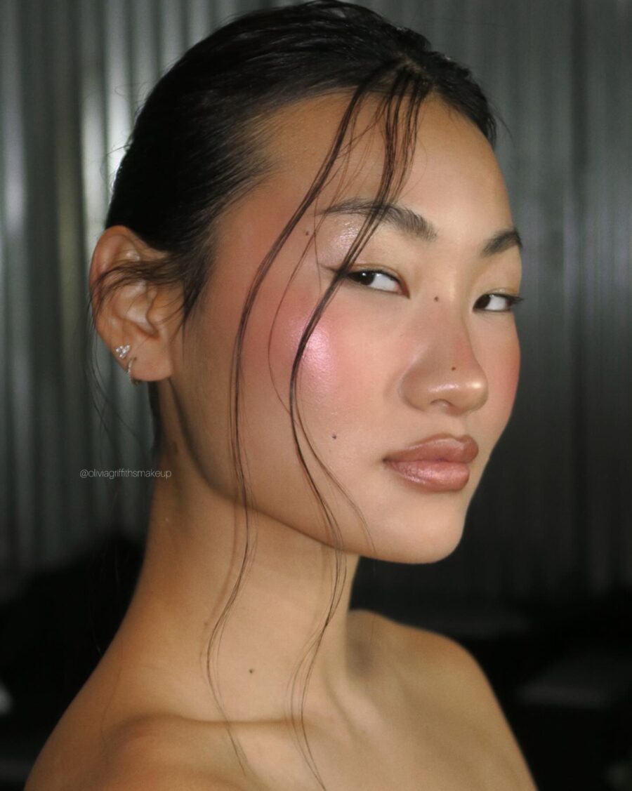 Radiant soft glam with a luminous finish