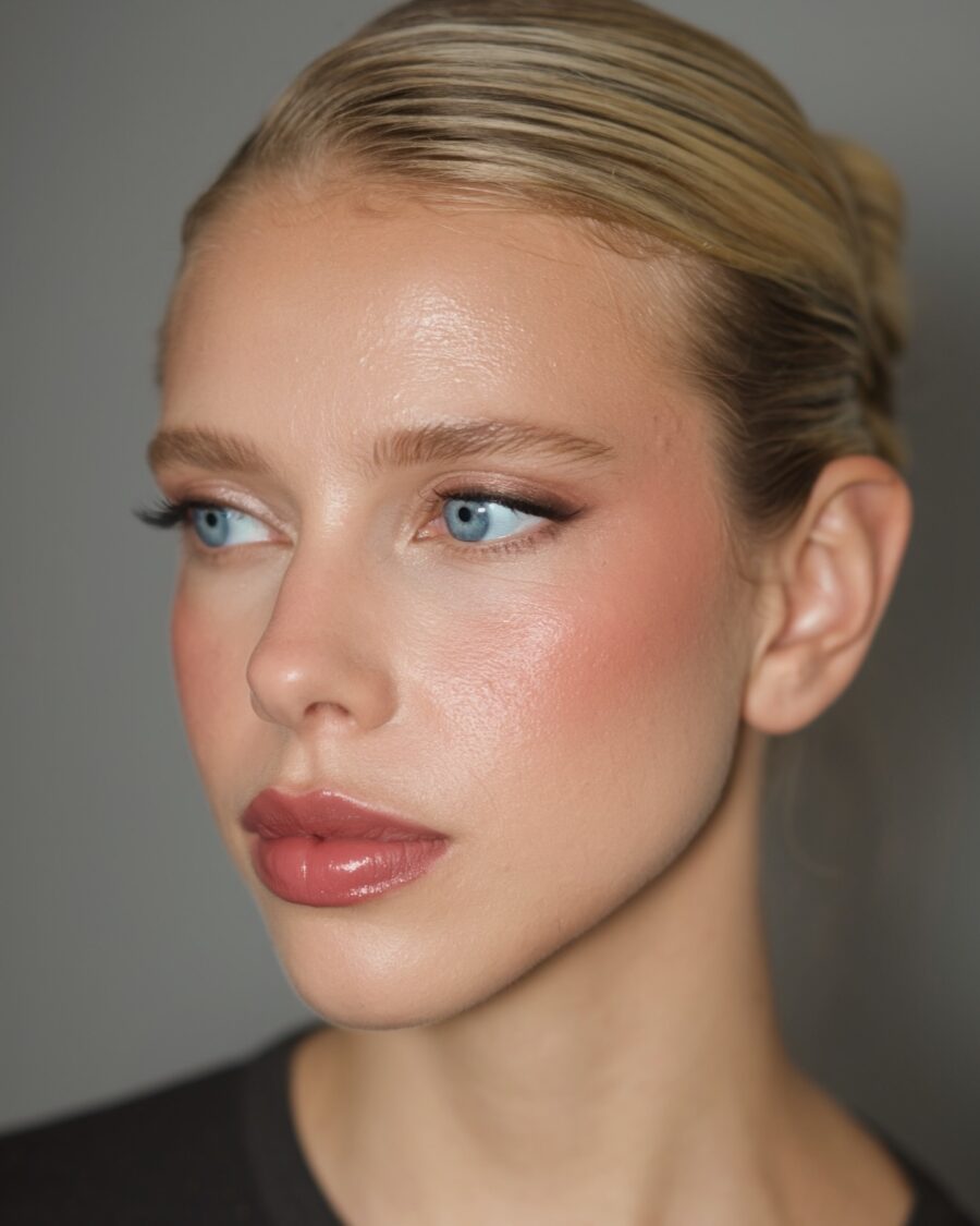 Subtle elegance with soft glam makeup style