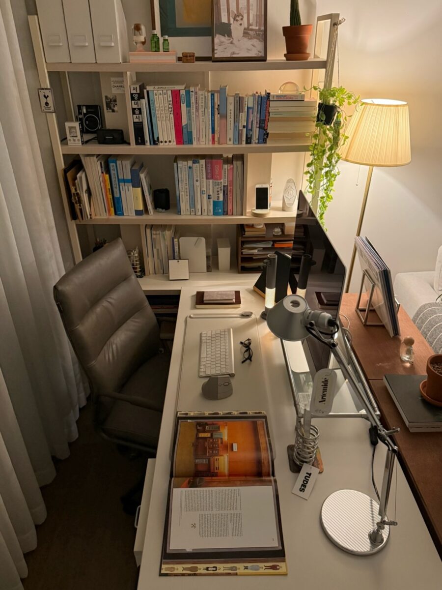Inviting Study Desk with Cozy Decor Elements
