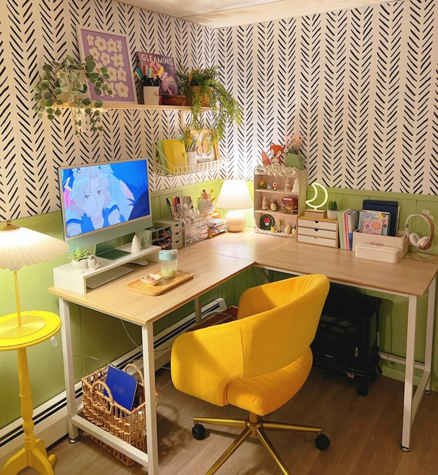 Vibrant and Cozy Study Desk Setup