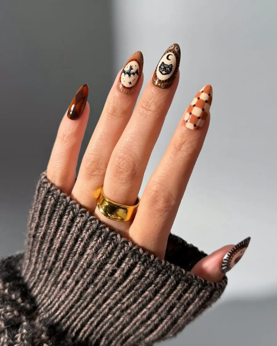 Spooky and Chic Halloween Nail Art Ideas