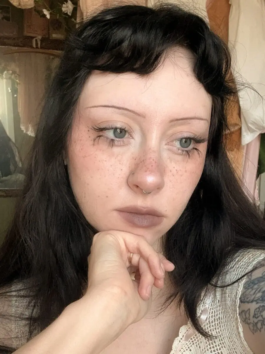 Hauntingly beautiful trad goth makeup inspiration