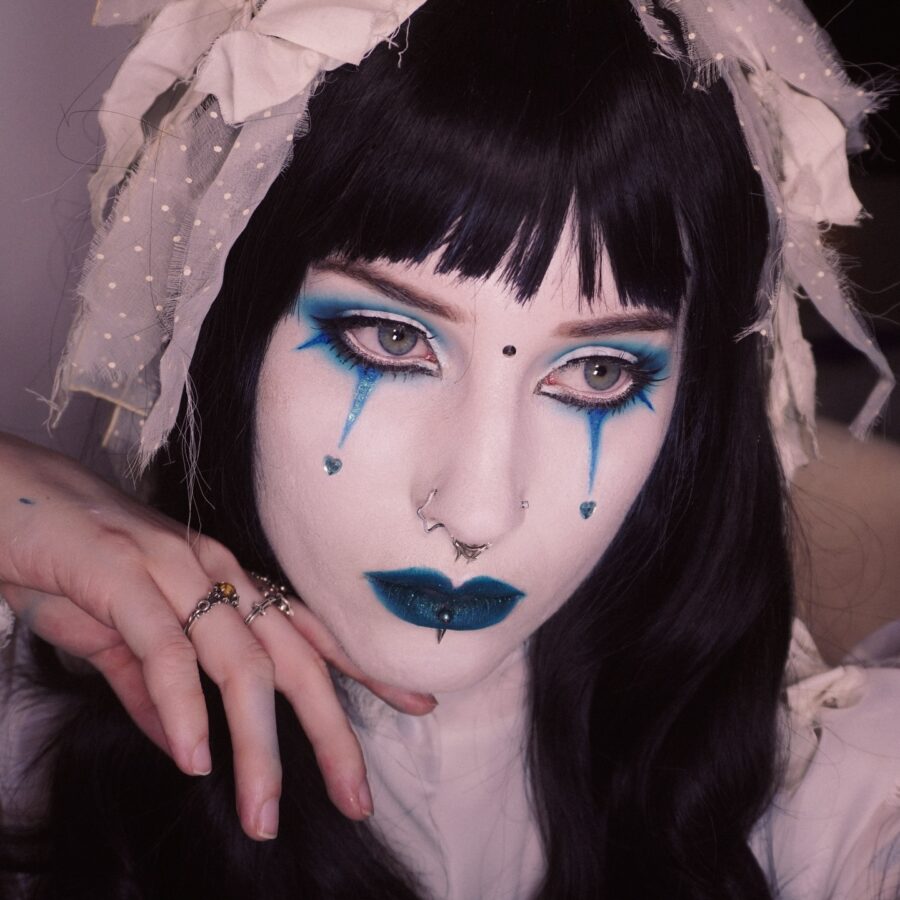 Dramatic Trad Goth Look with Blue Highlights