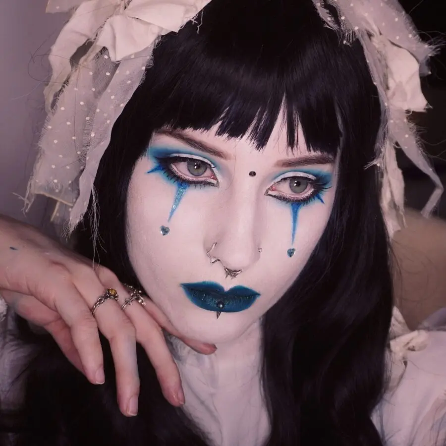 Dramatic Trad Goth Look with Blue Highlights