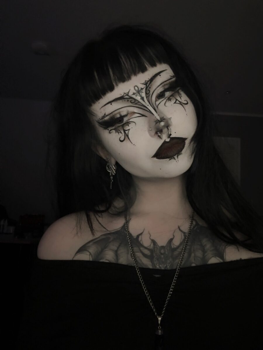 Dramatic dark eyes with gothic flair