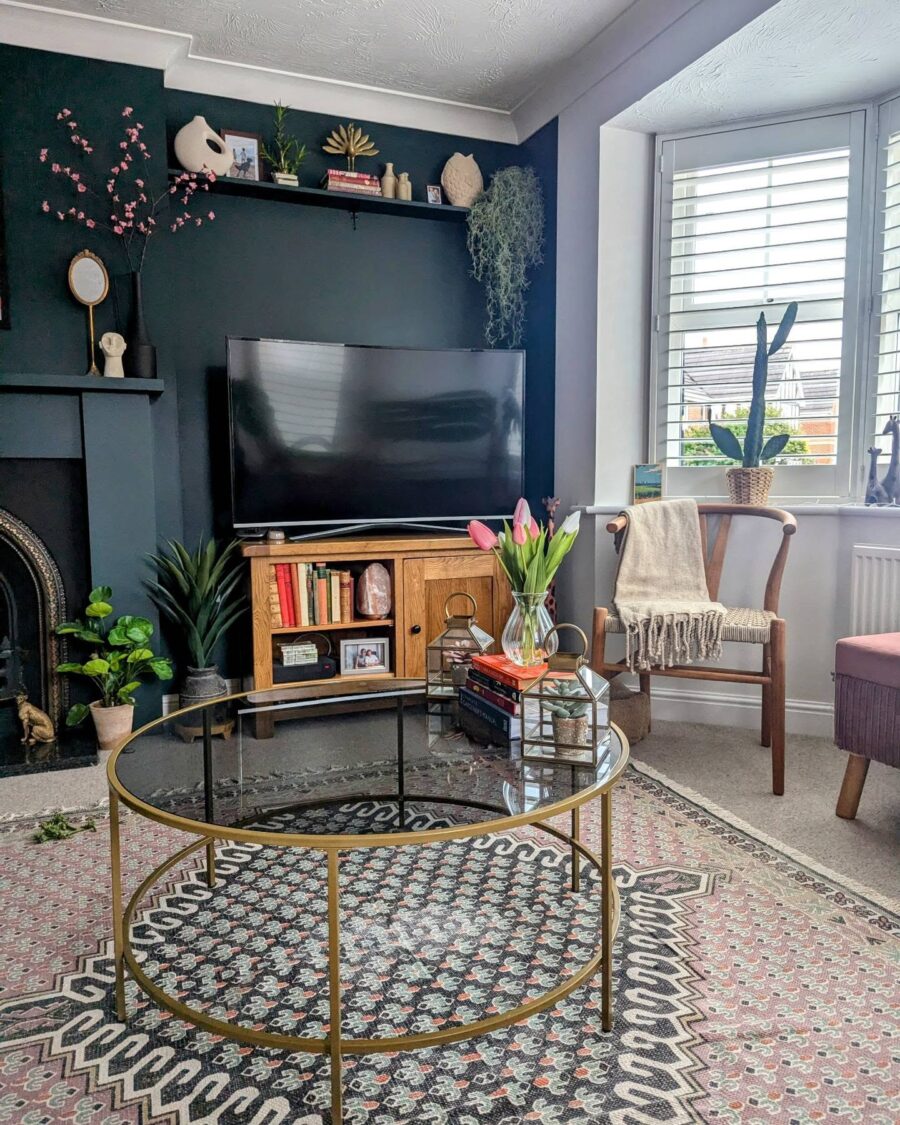 Chic and Cozy TV Unit Decor Inspiration