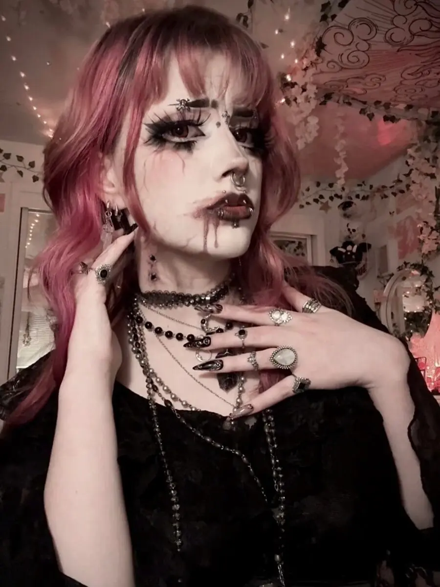 Dramatic vampire look with intense black accents