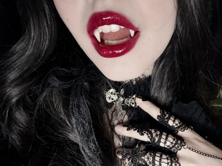 Glamorous vampire glam with bold lips