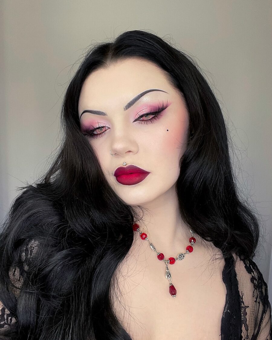 Glamorous vampire makeup with bold red lips