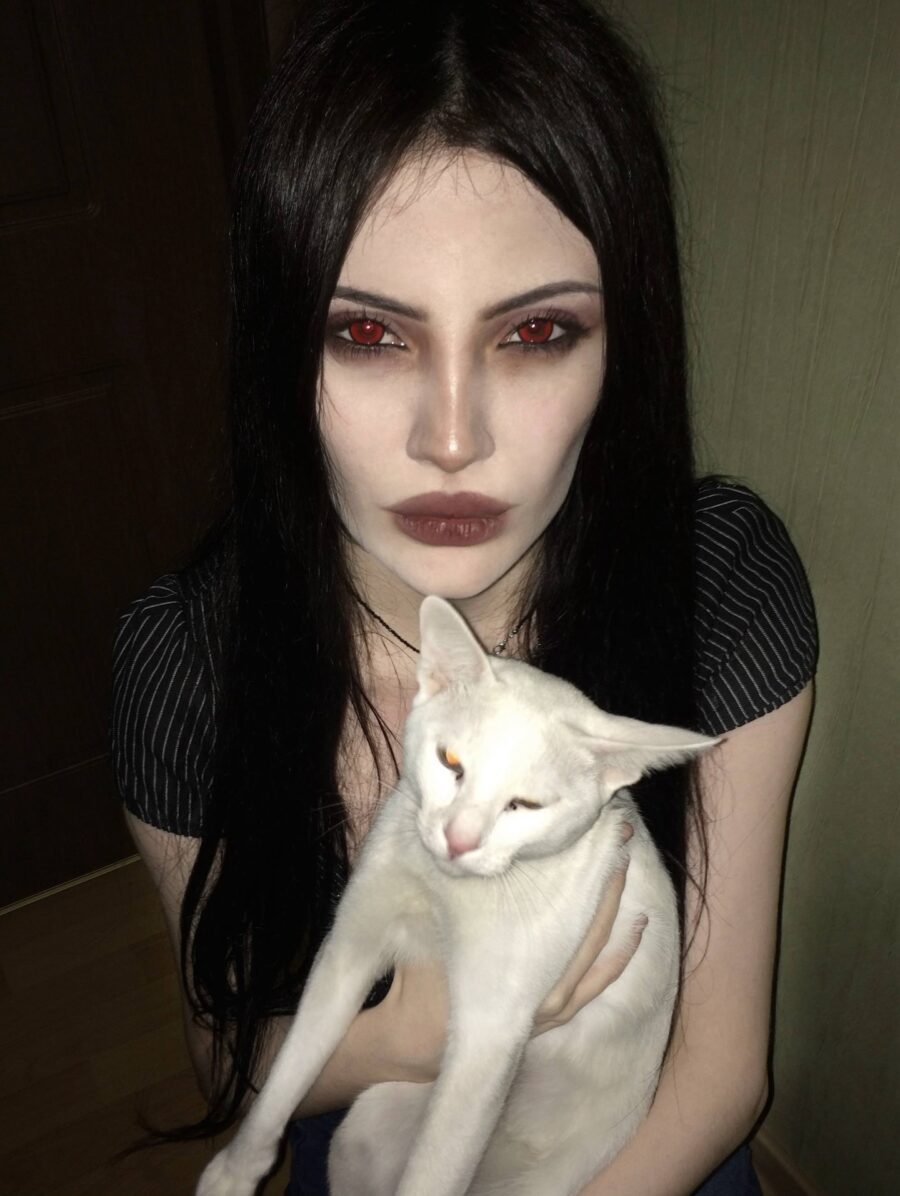 Hauntingly Beautiful Vampire Makeup Look