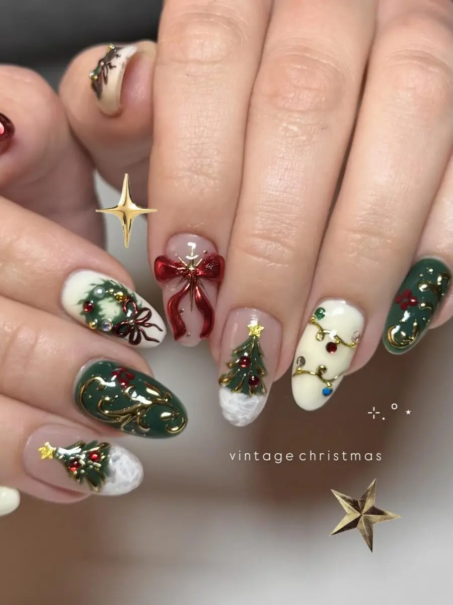 Festive vintage nails for a merry Christmas