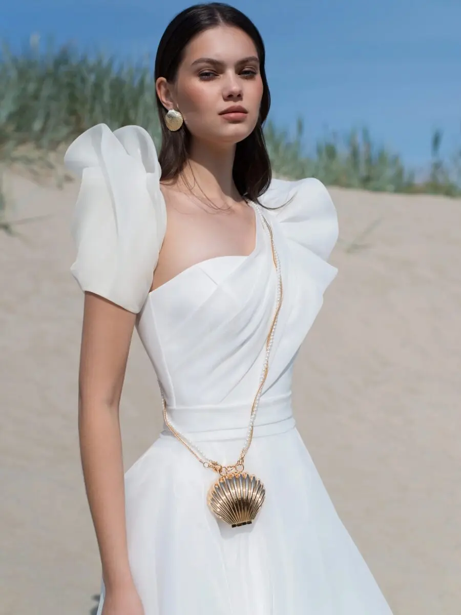 Elegant beach wedding dress with puffy sleeves