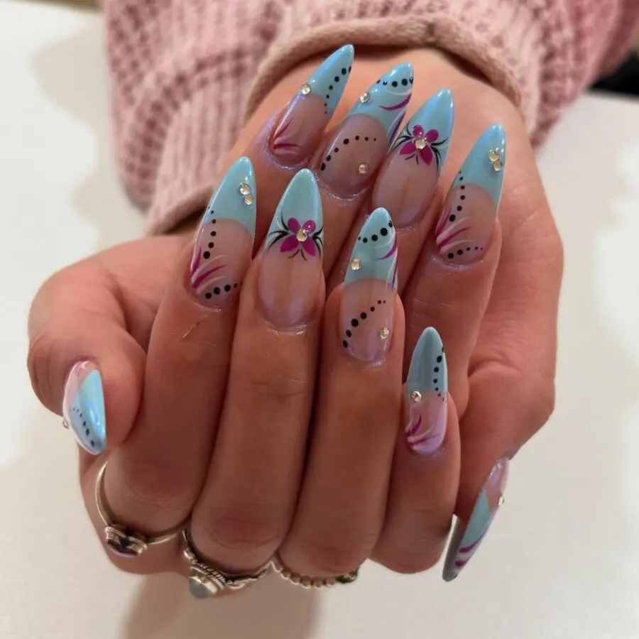 Vibrant Y2K-Inspired Floral Nail Design