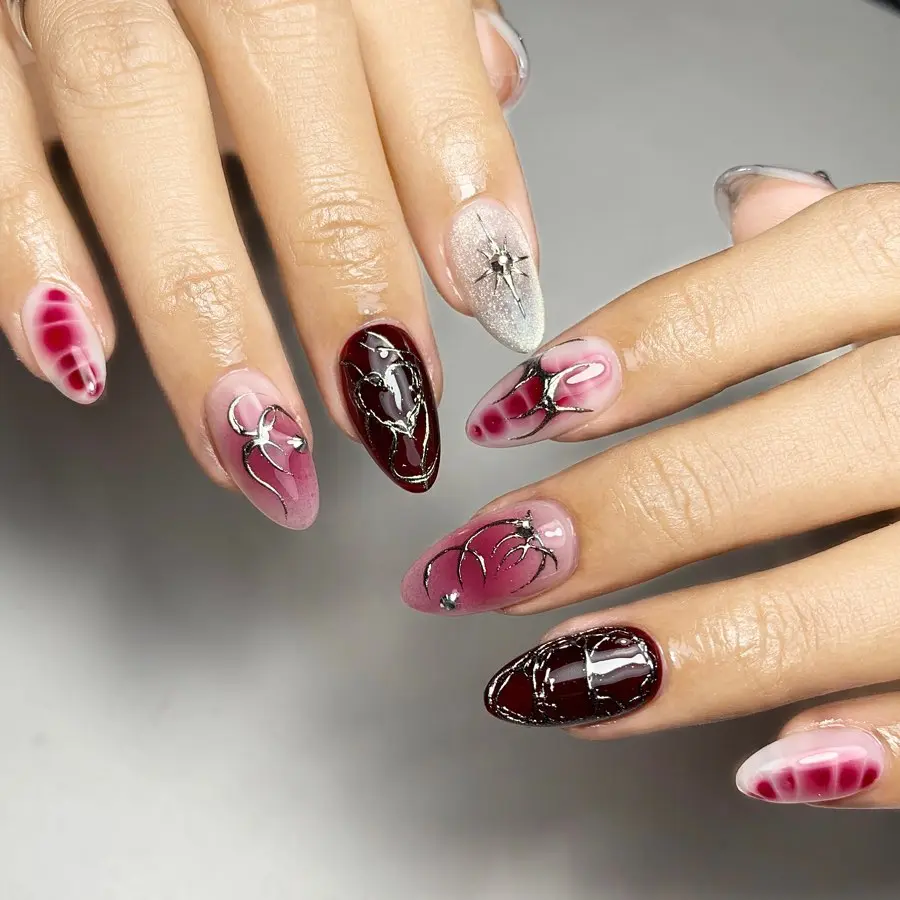 Chic Y2K Nails with Ombré and Shiny Accents