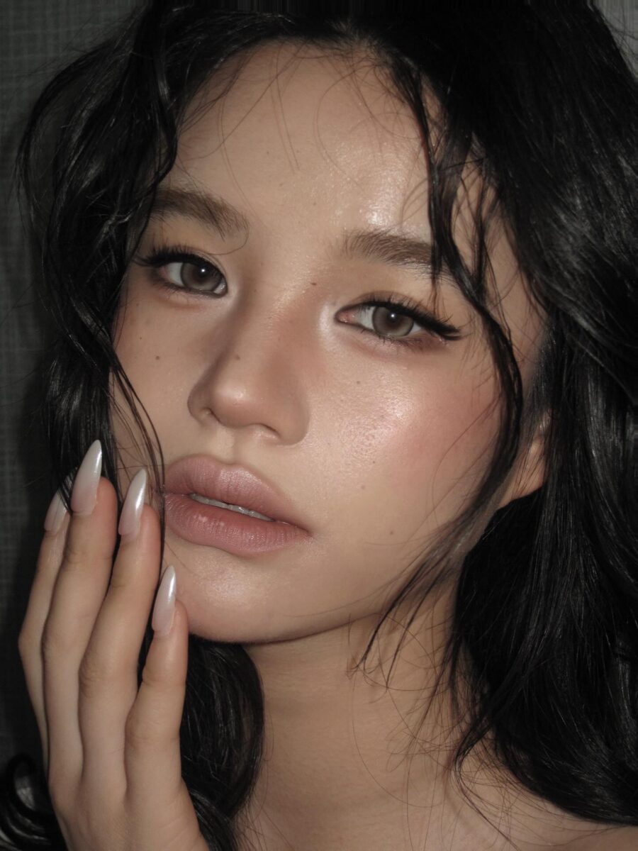 Sleek and Natural ABG Makeup Look