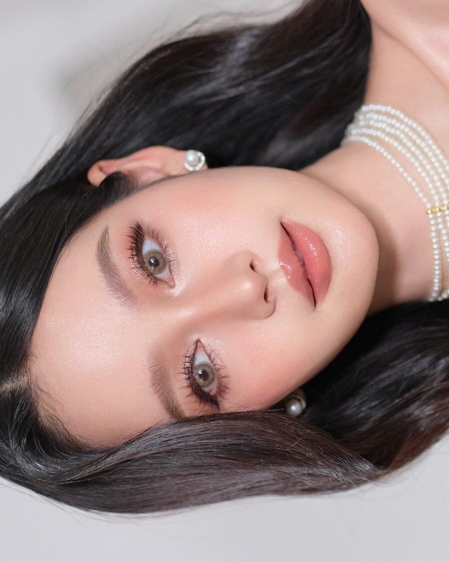 Glamorous ABG Makeup for Effortless Elegance