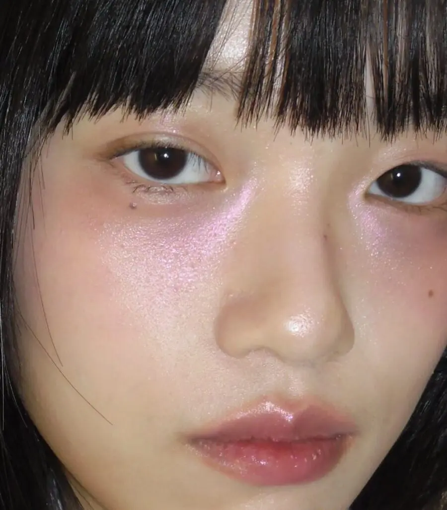 Radiant ABG makeup for a youthful glow