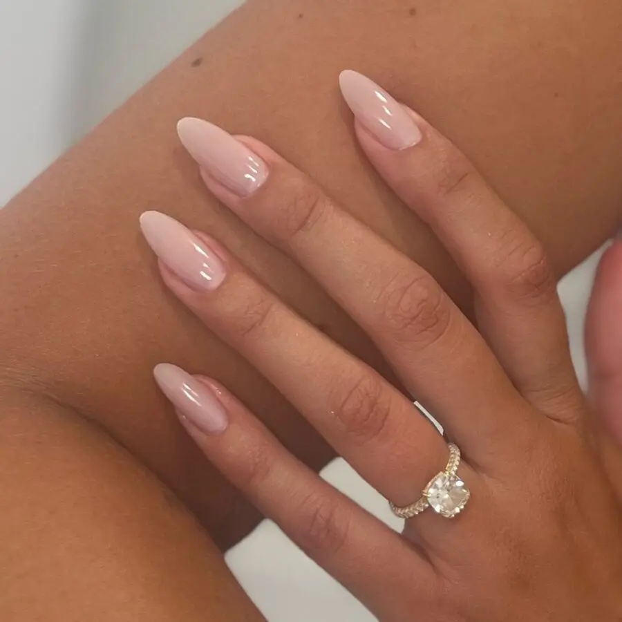 Elegant almond nails for chic vibes