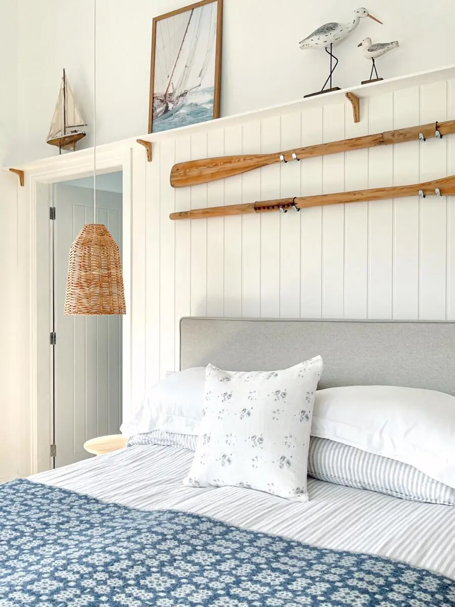 Charming seaside-inspired bedroom decor ideas