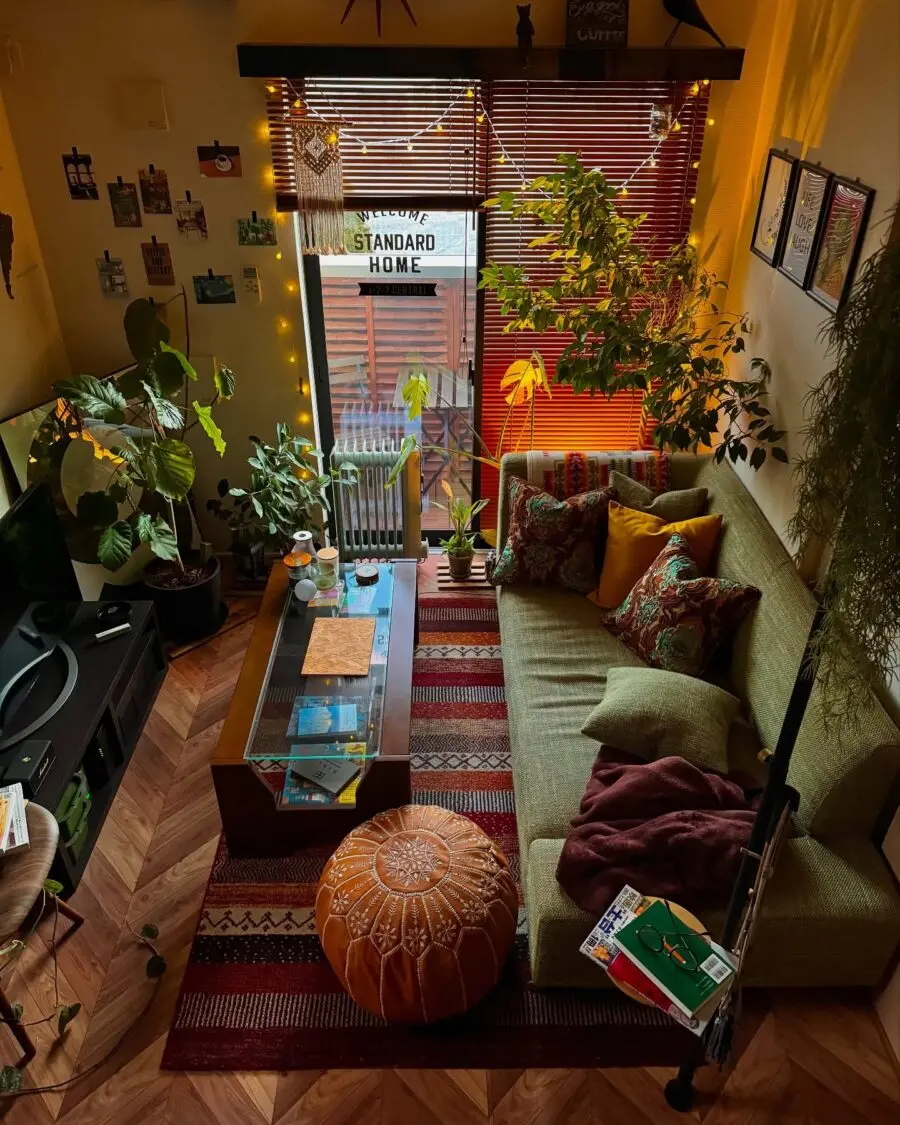 Inviting and warm living room atmosphere