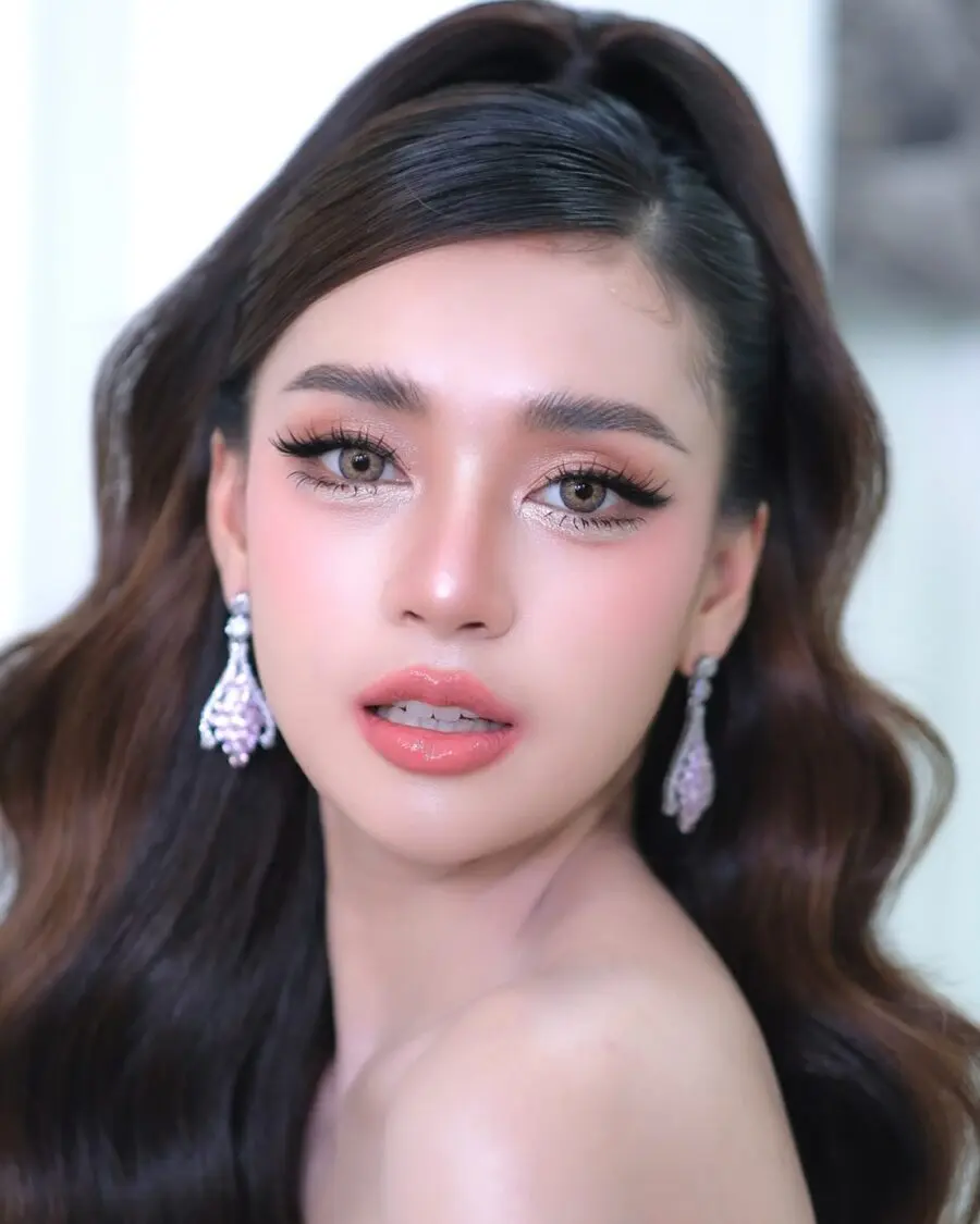 Chic and Elegant Doll Makeup Look