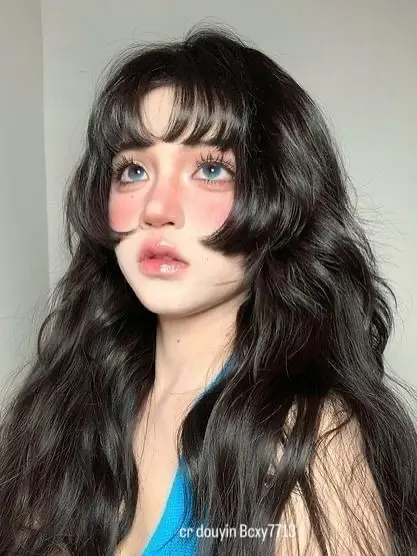 Whimsical Doll Makeup for a Dreamy Look