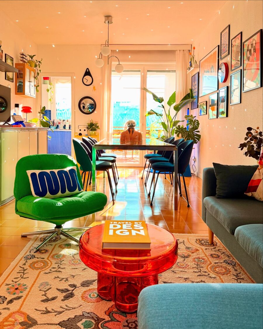 Vibrant and Modern Eclectic Living Room Style