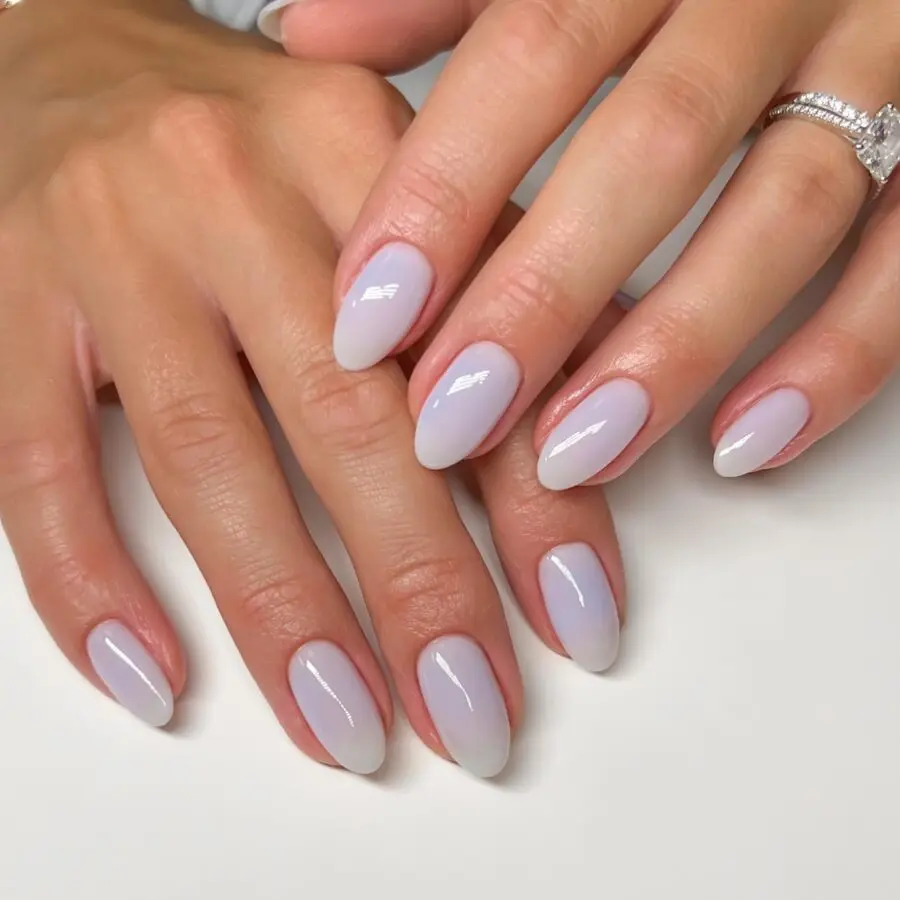 Elegant lavender ombre nails for a chic look