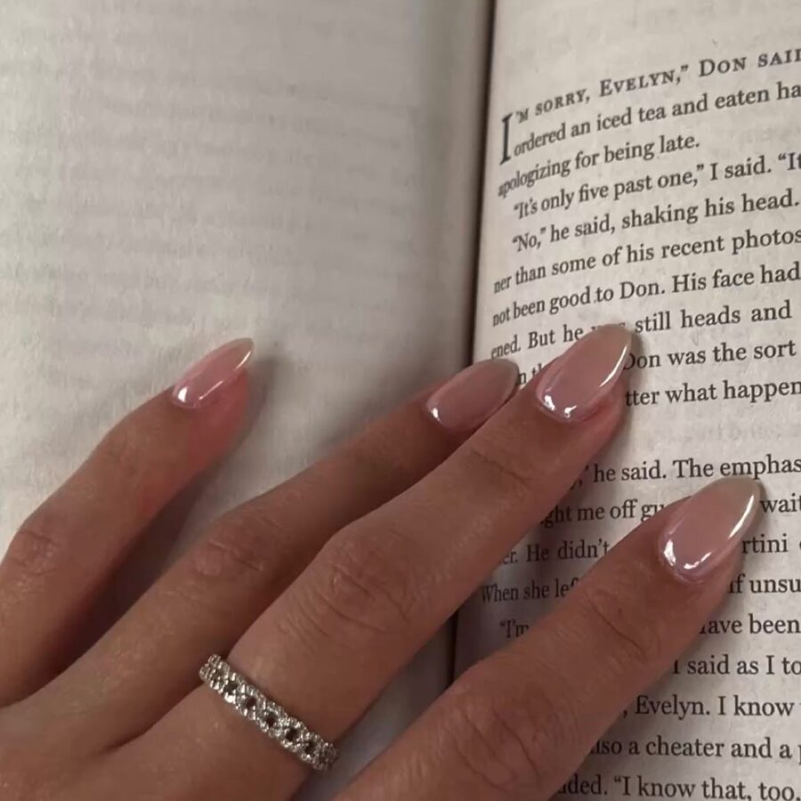 Chic nude nails with elegant shine