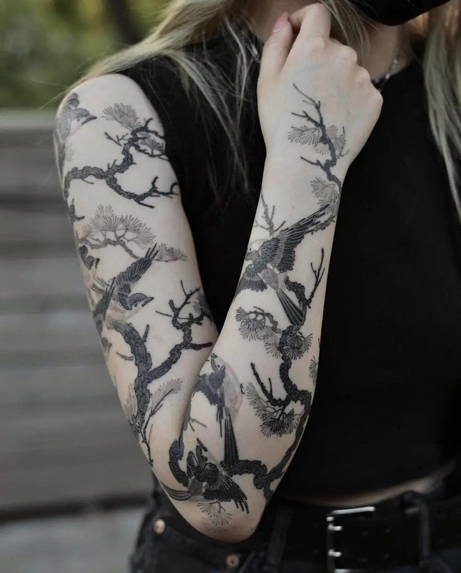 Elegant Japanese Tattoo Sleeve with Nature Motifs