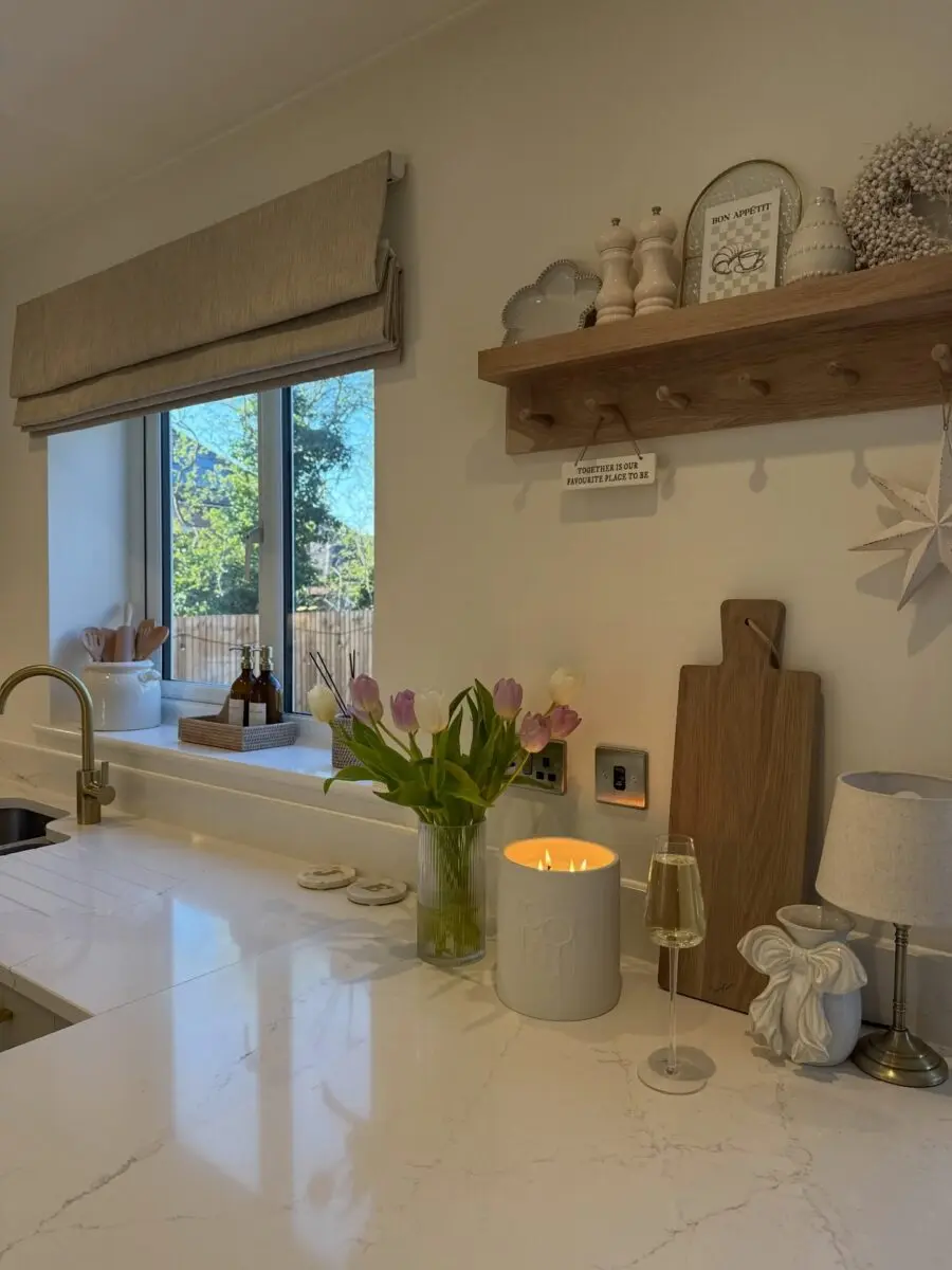 Stylish and Cozy Kitchen Counter Decor