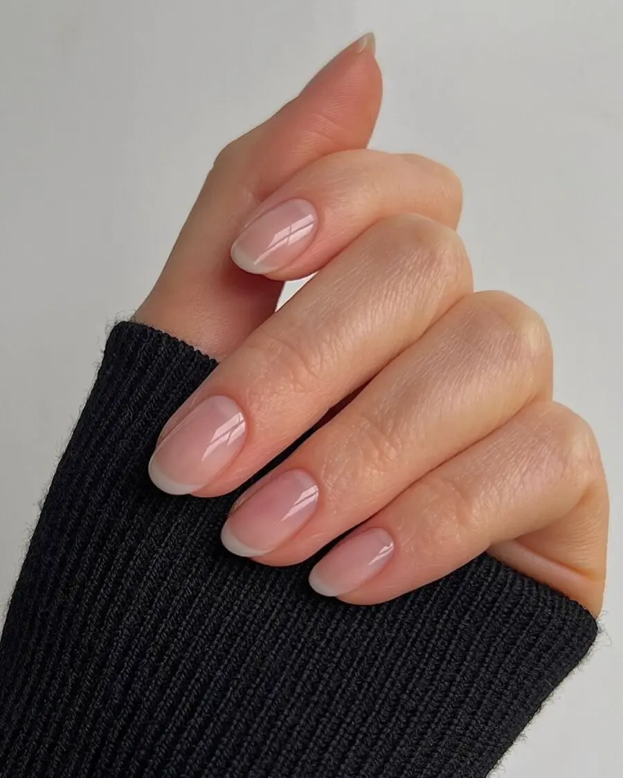 Elegant and subtle minimalist nail design
