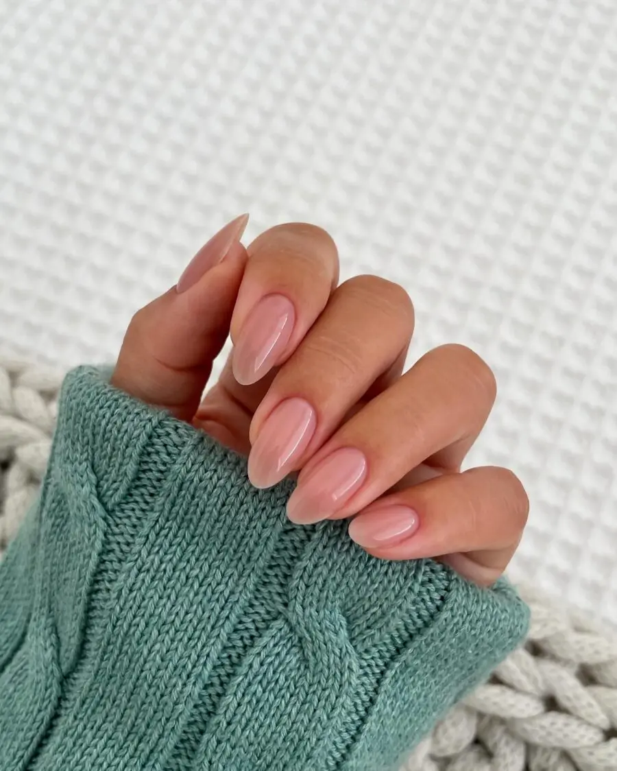 Elegant minimalist peach nude nail design