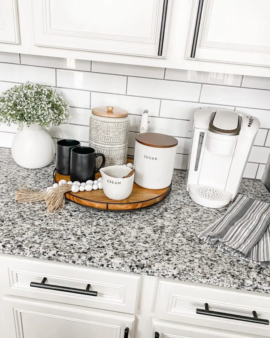 Chic and Functional Kitchen Counter Arrangement