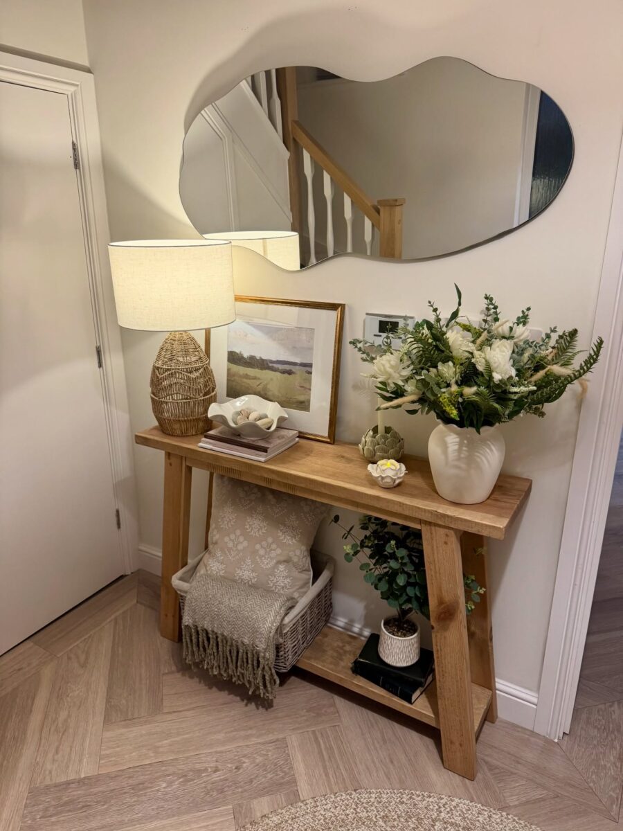 Charming rustic entryway decor with natural elements