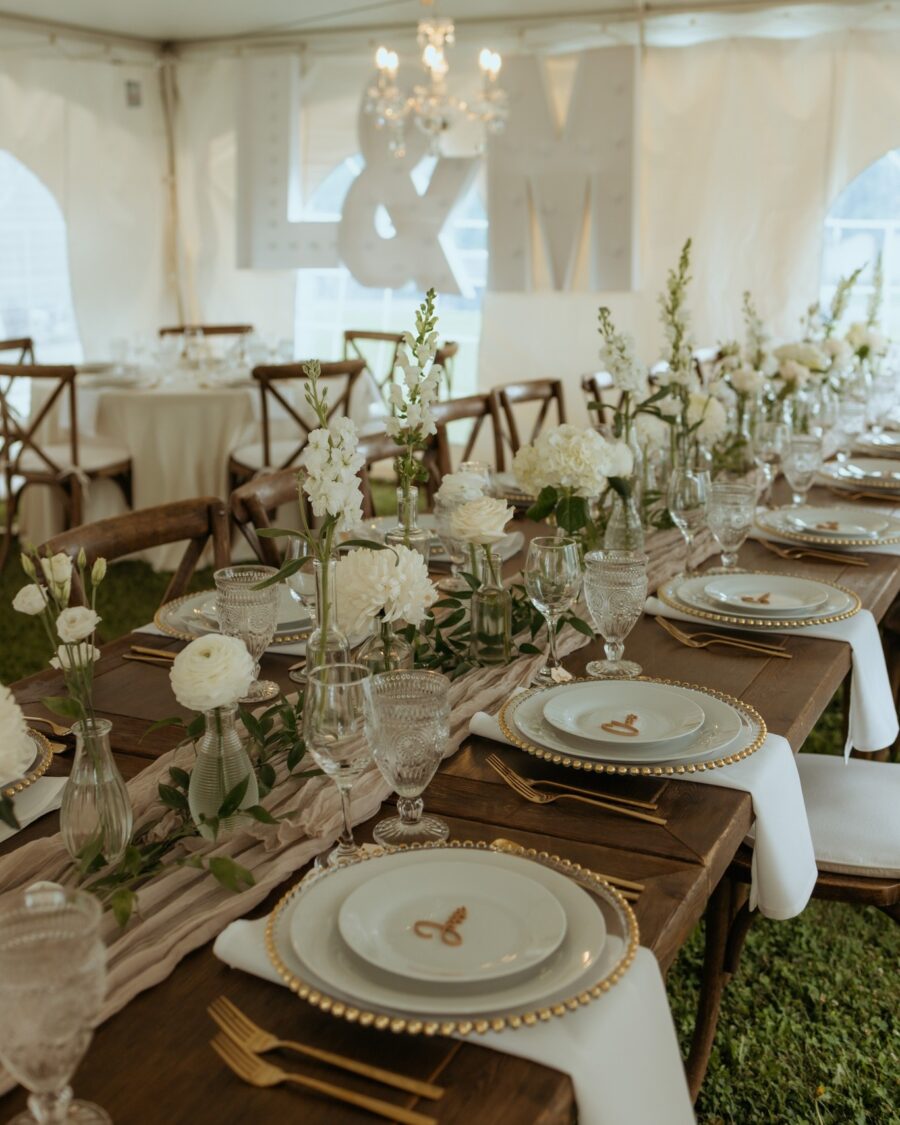 Elegant rustic wedding table decor with flowers