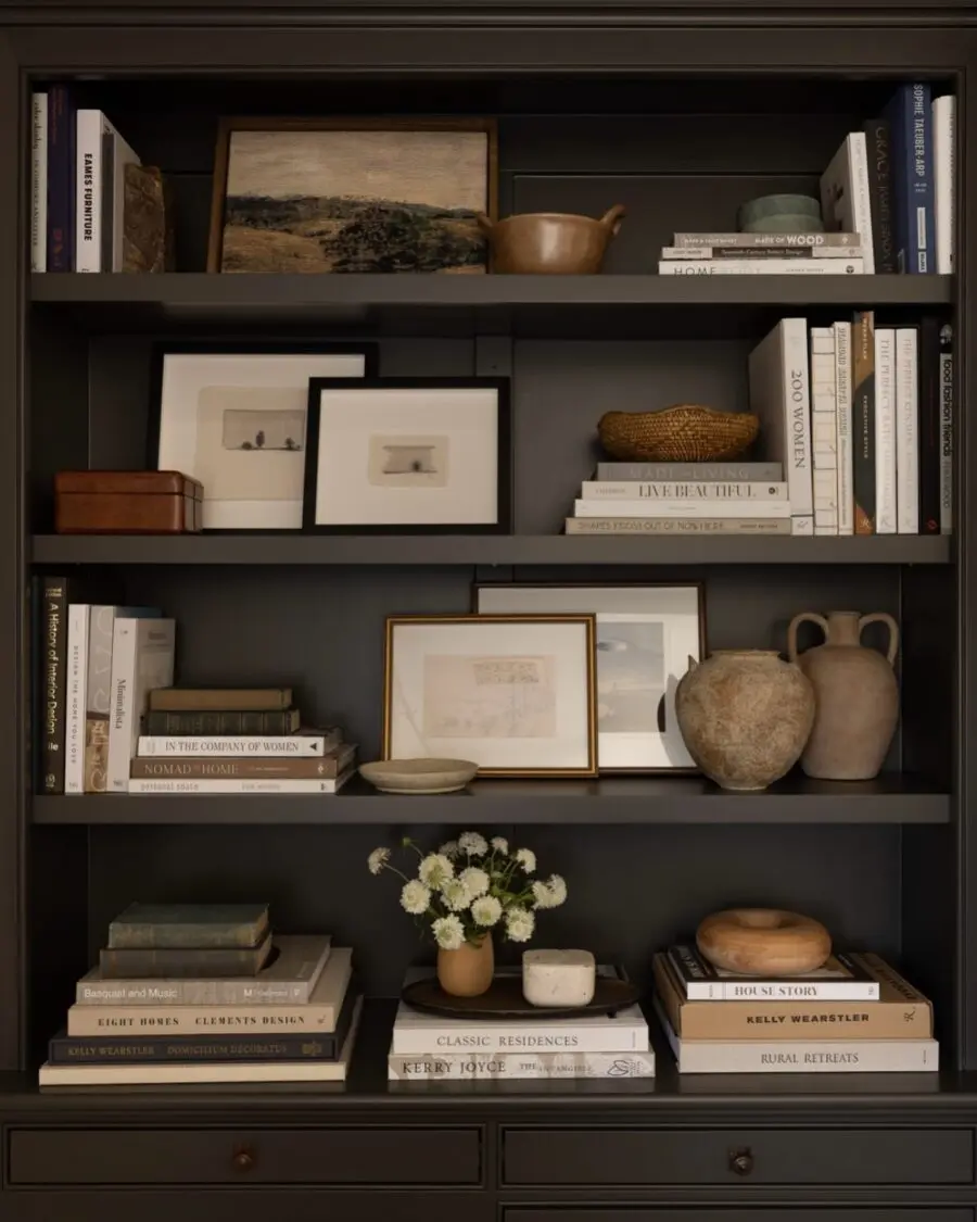 Elegant and minimalistic shelf decor inspirations