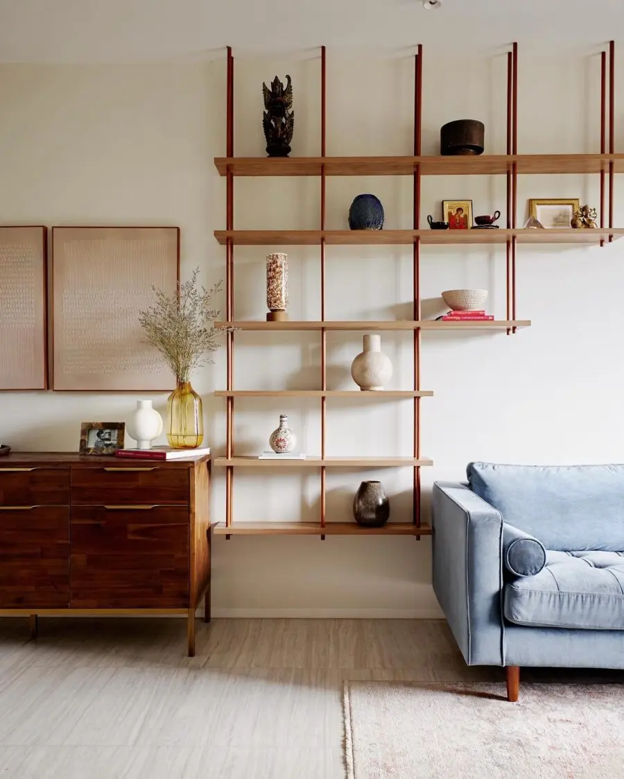 Elegant Mid-Century Shelf Decor Inspiration