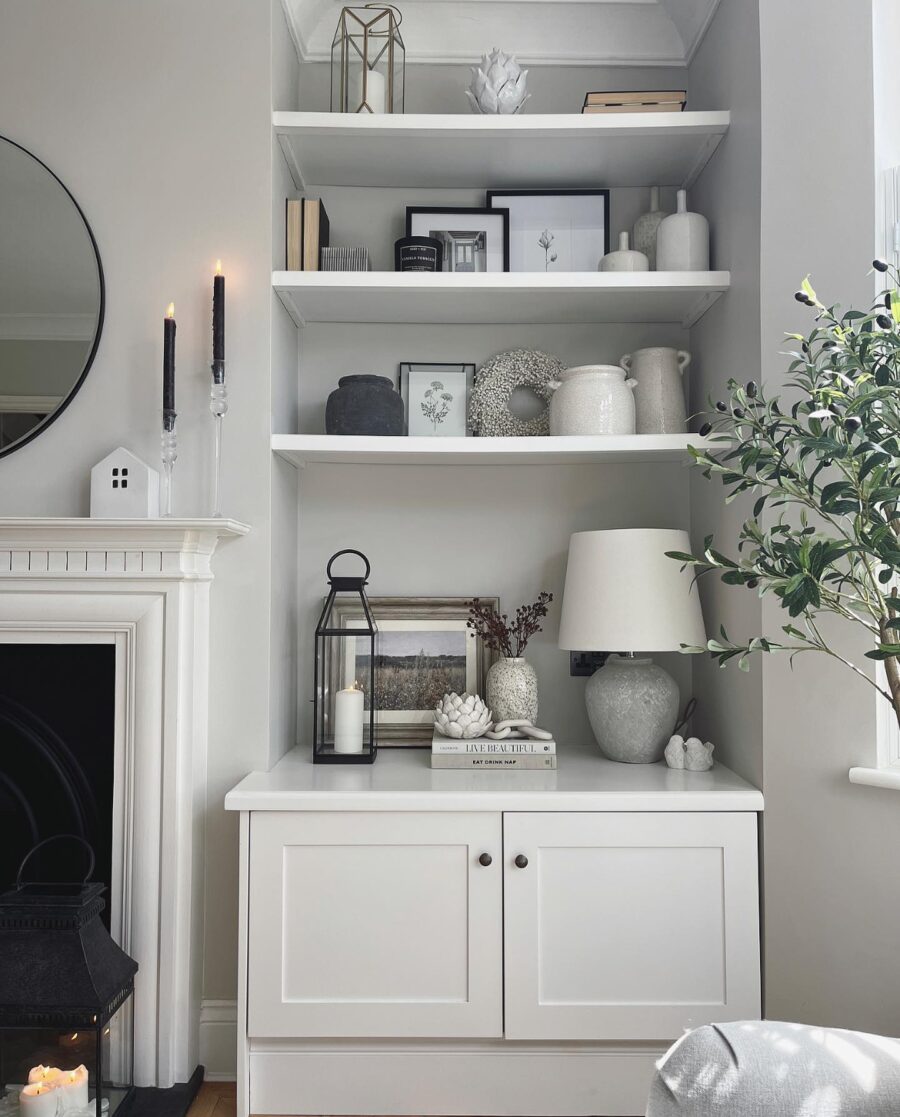 Chic and Minimalist Shelf Decor Inspiration