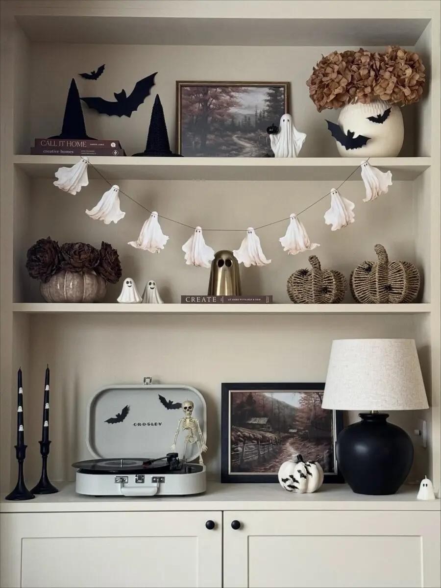Charming Halloween Decor for a Cozy Home
