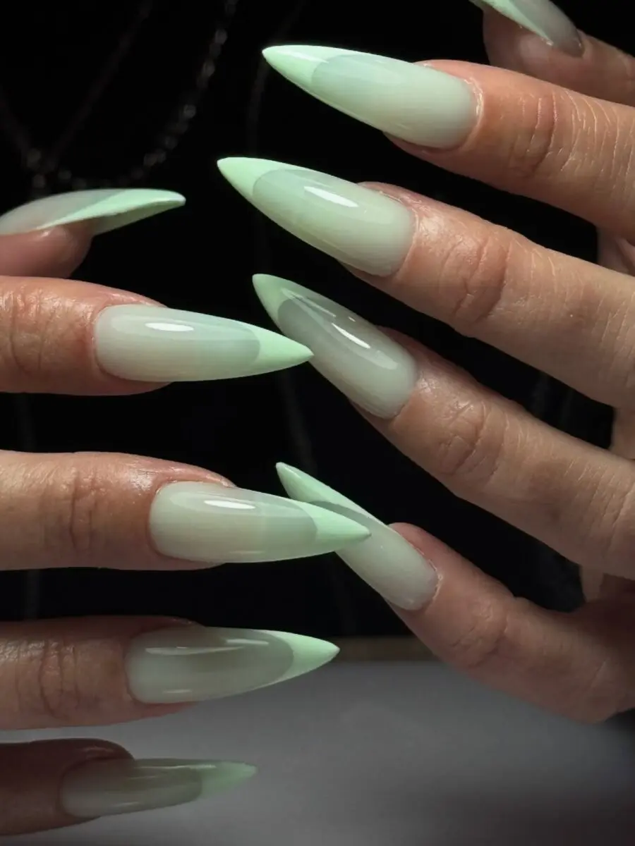 Chic Mint Green Stiletto Nail Design