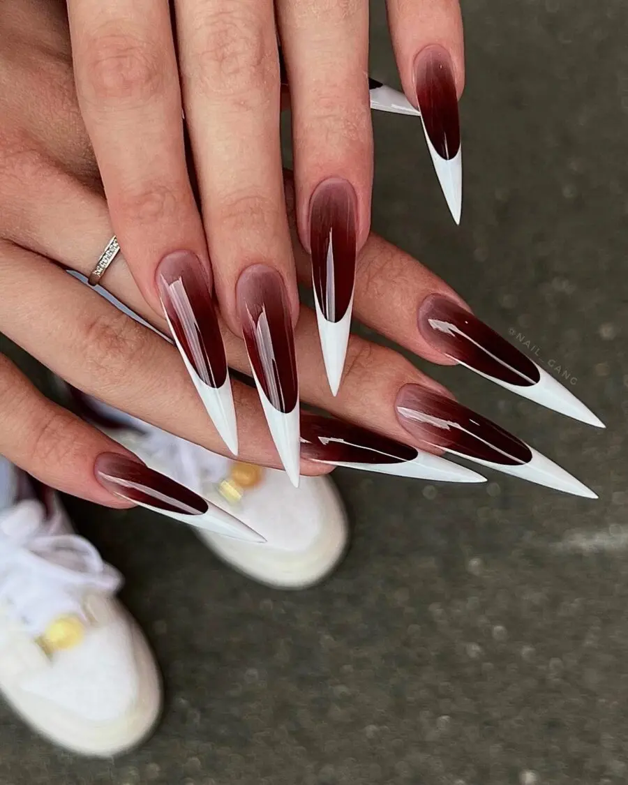 Elegant stiletto nails with gradient effect