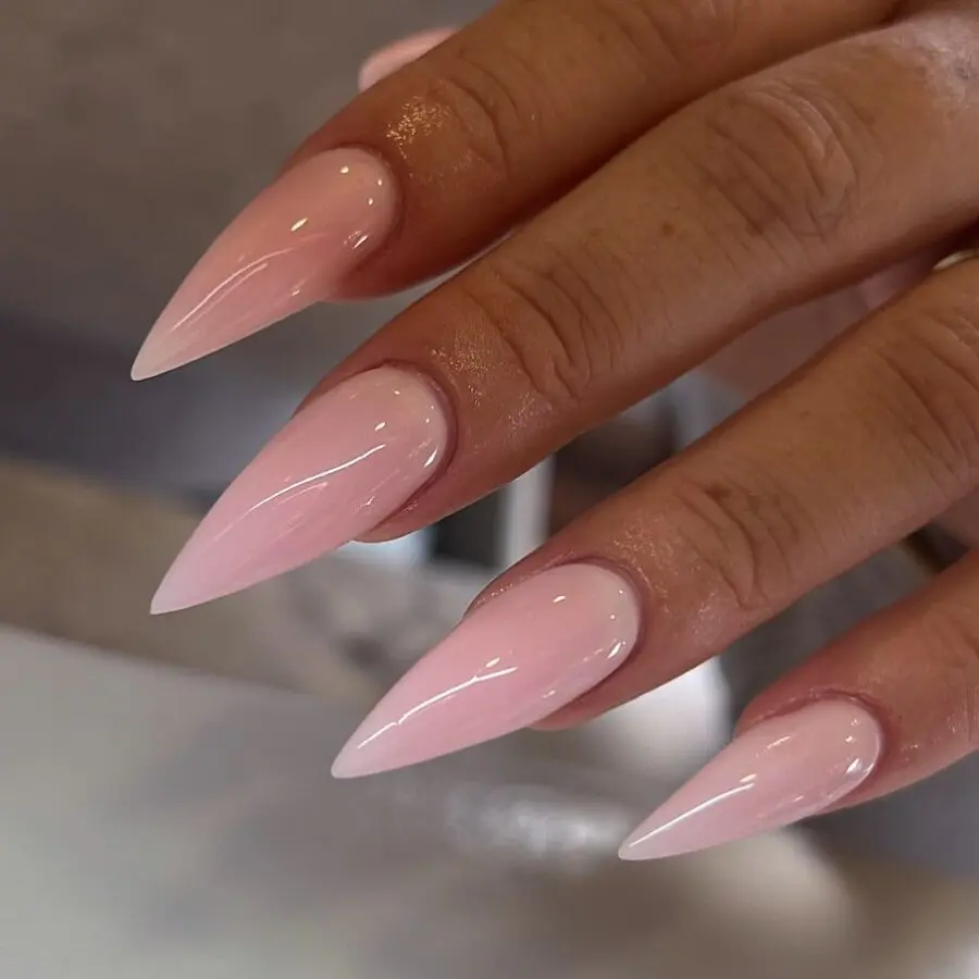 Chic stiletto nails in soft pink hue