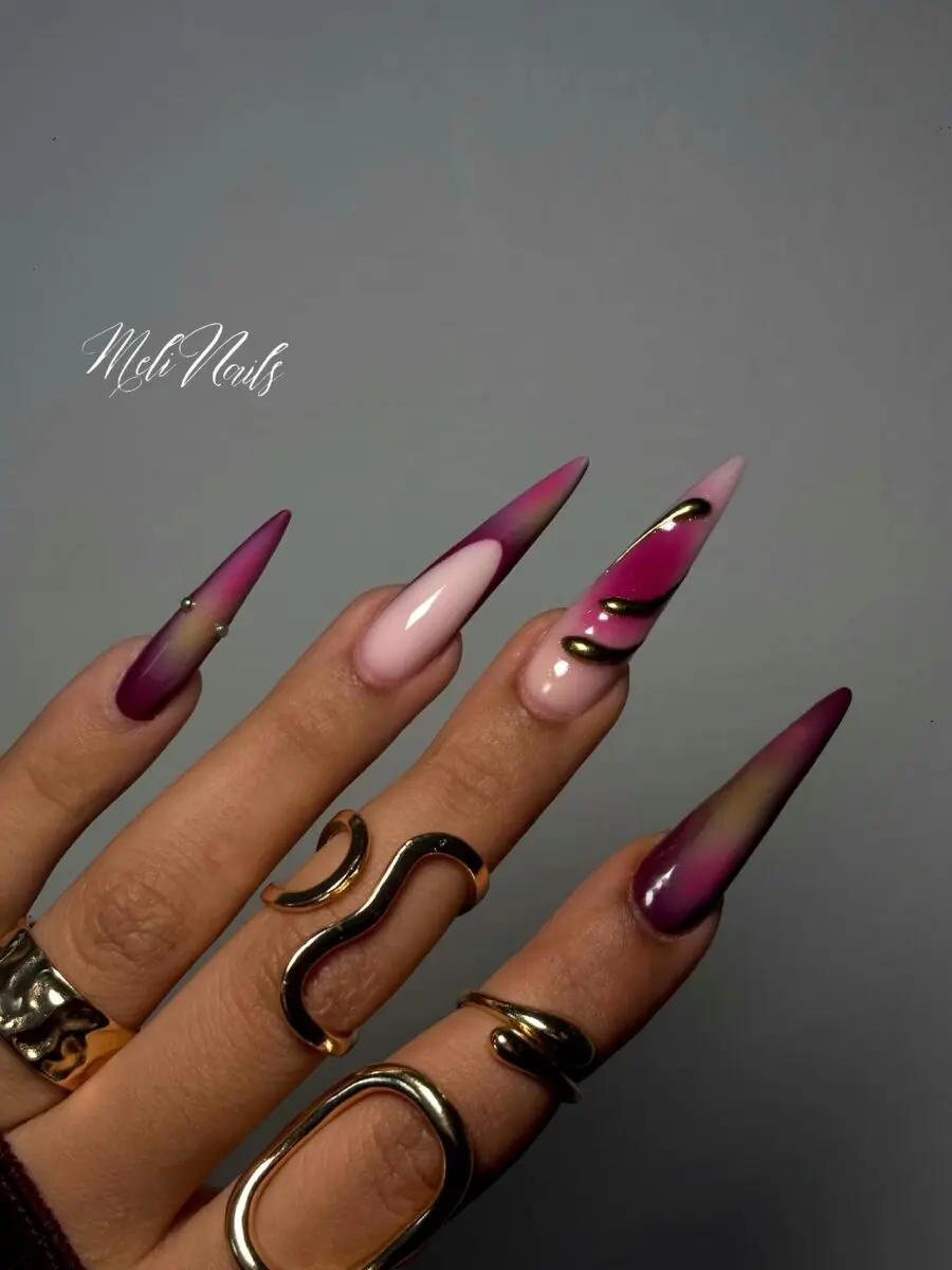 Trendy stiletto nails with elegant hues