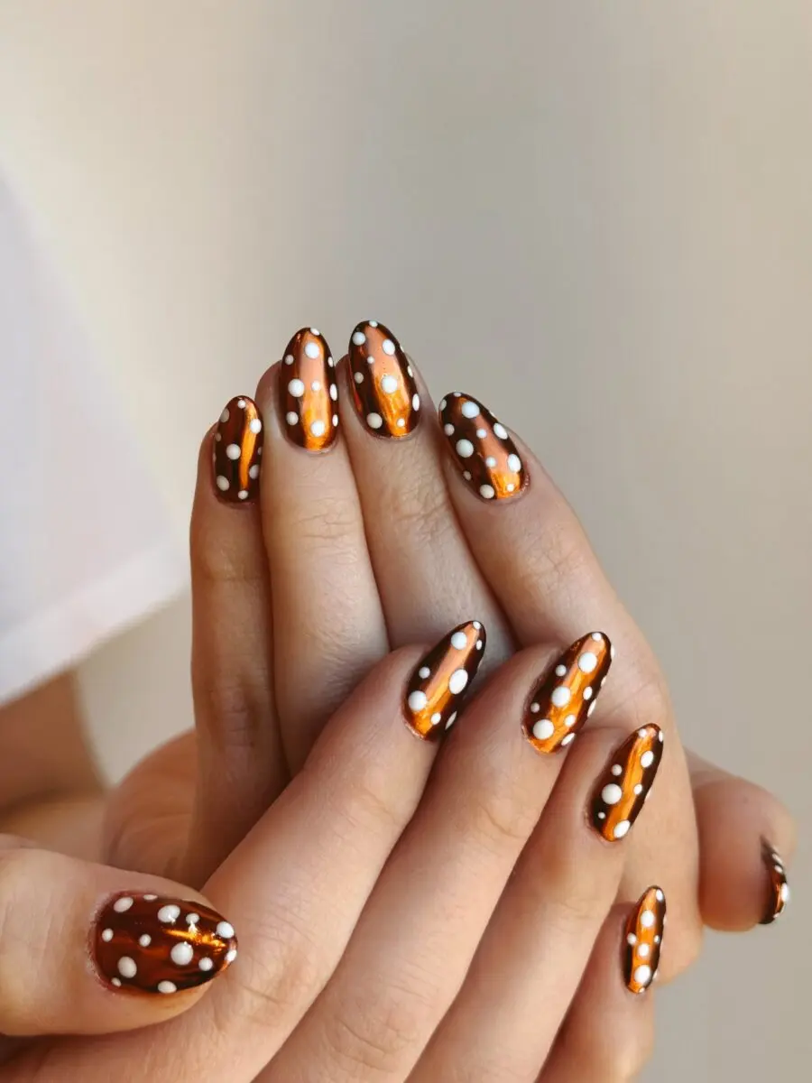 Charming Thanksgiving-themed Dotted Nail Art