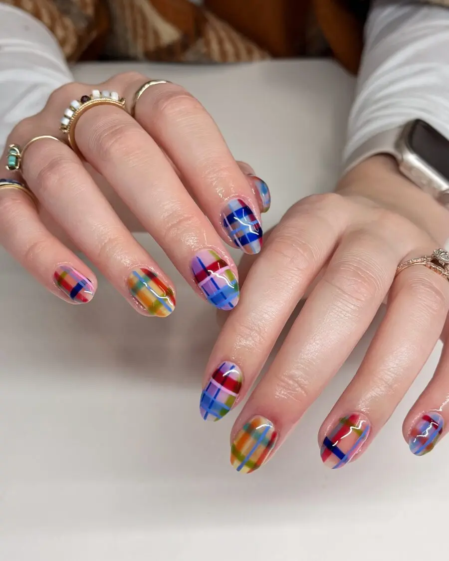 Vibrant plaid patterns for festive Thanksgiving vibes