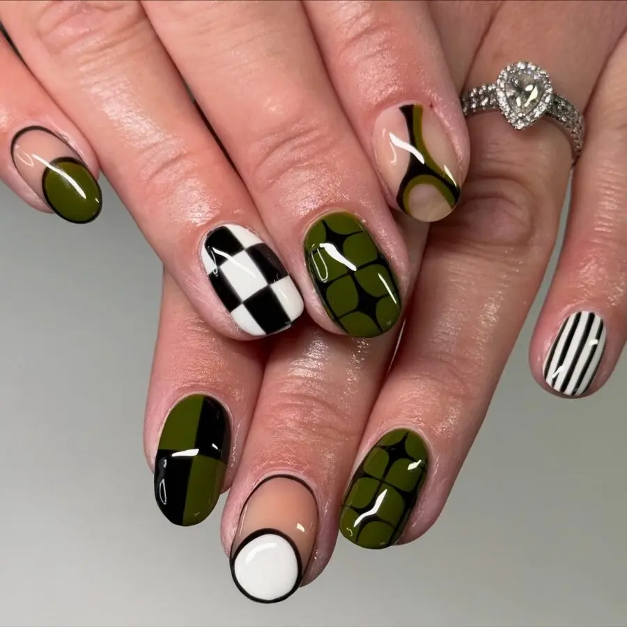 Trendy Thanksgiving Nails with Geometric Designs
