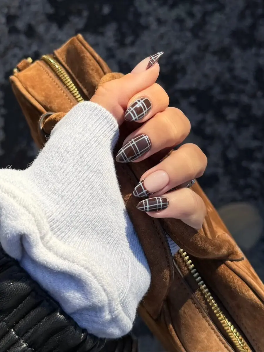 Chic plaid nails perfect for Thanksgiving vibes