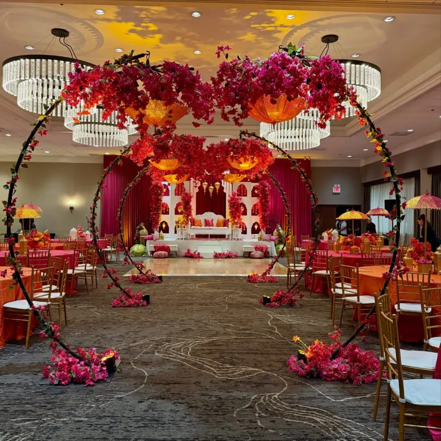Vibrant Floral Decor for a Grand Wedding